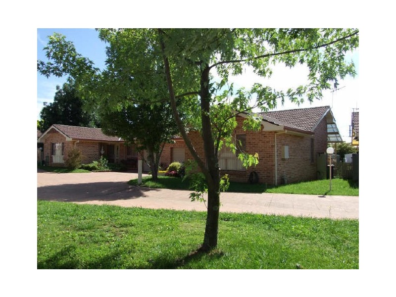 4/64 Casey Street, Orange NSW 2800