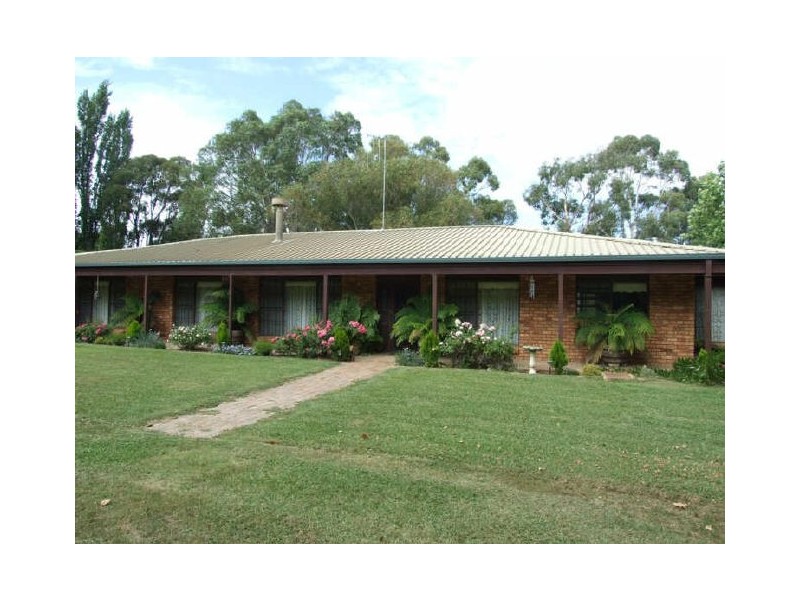 3 Trooper Place, Clifton Grove, Orange NSW 2800