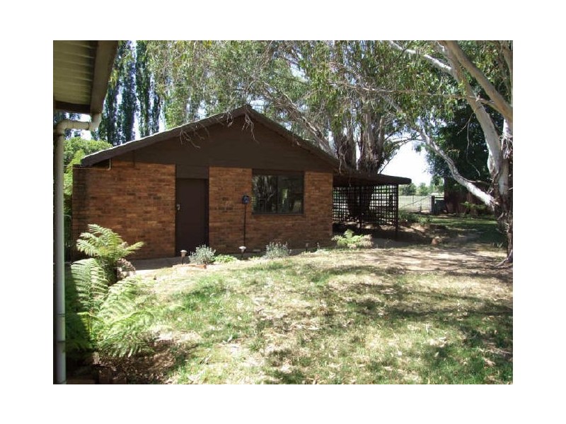 3 Trooper Place, Clifton Grove, Orange NSW 2800