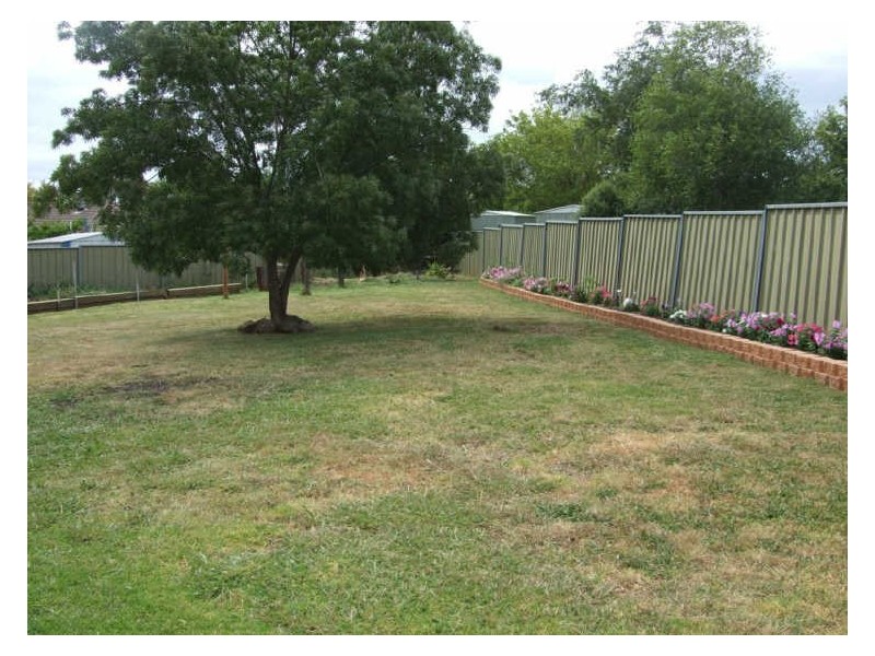 13 Rawle Avenue, Orange NSW 2800