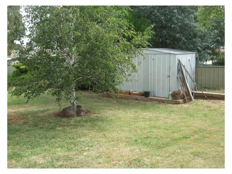 13 Rawle Avenue, Orange NSW 2800