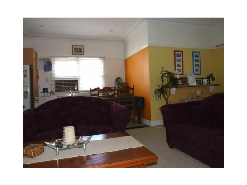18 Fox Avenue, Orange NSW 2800