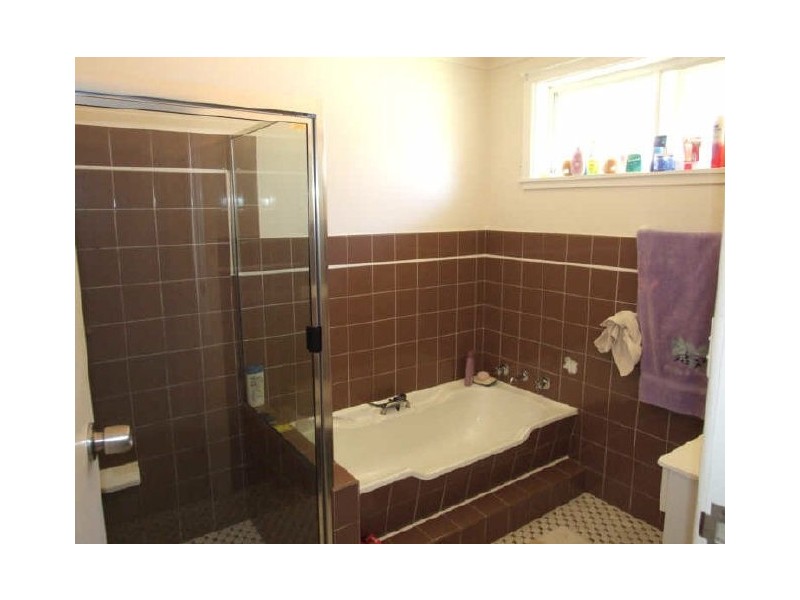 8 Benelong Place, Orange NSW 2800