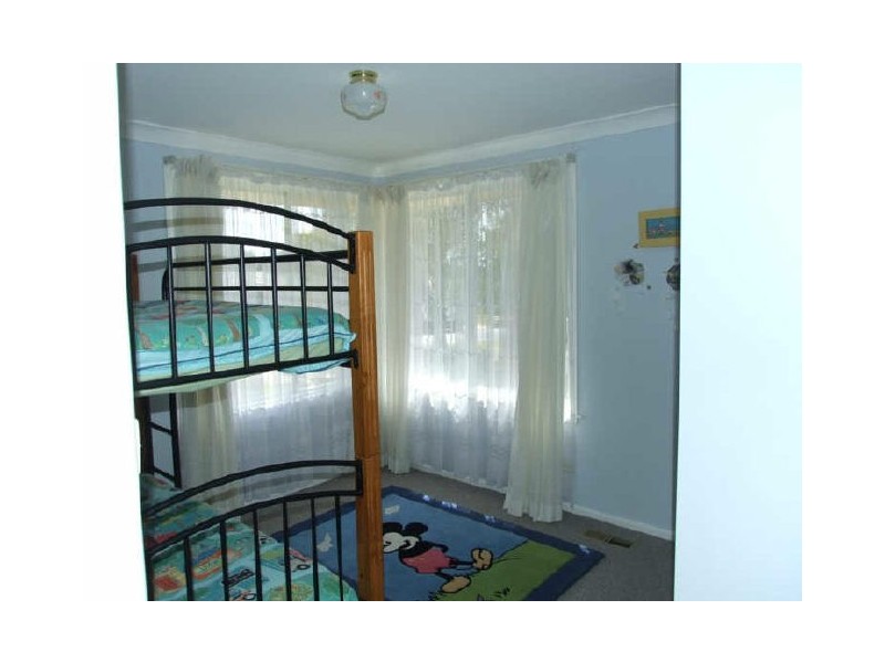 8 Benelong Place, Orange NSW 2800