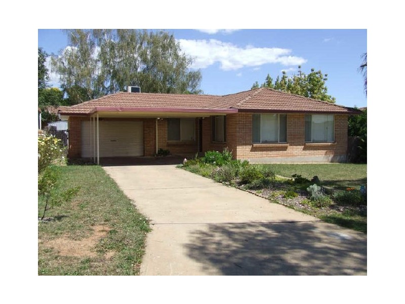 15 Maxime Place, Orange NSW 2800