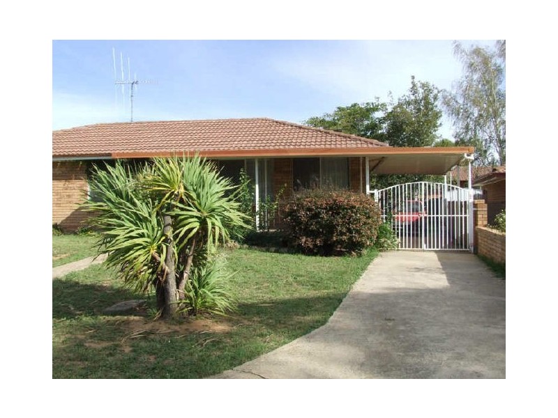14 Maxime Place, Orange NSW 2800