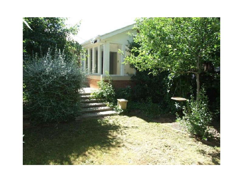 87 Sale Street, Orange NSW 2800