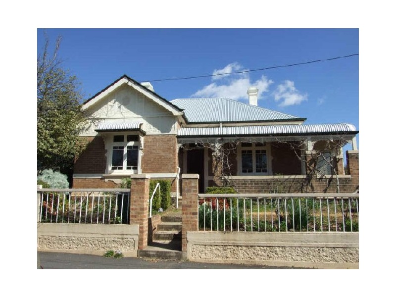 87 Sale Street, Orange NSW 2800