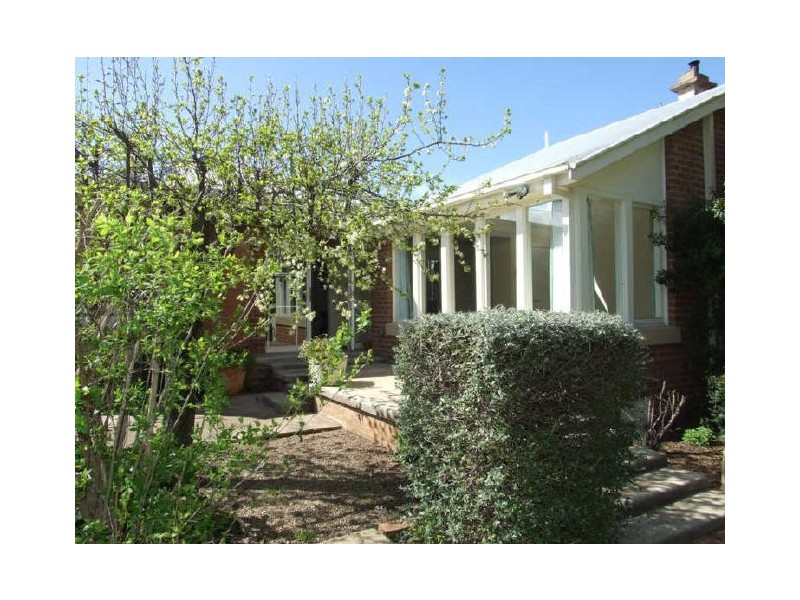 87 Sale Street, Orange NSW 2800
