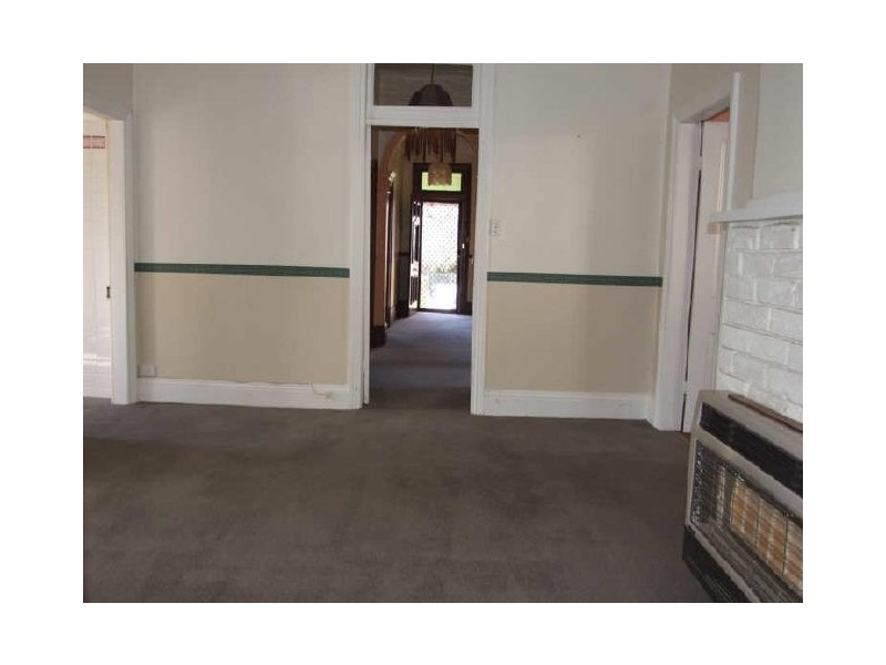 87 Sale Street, Orange NSW 2800