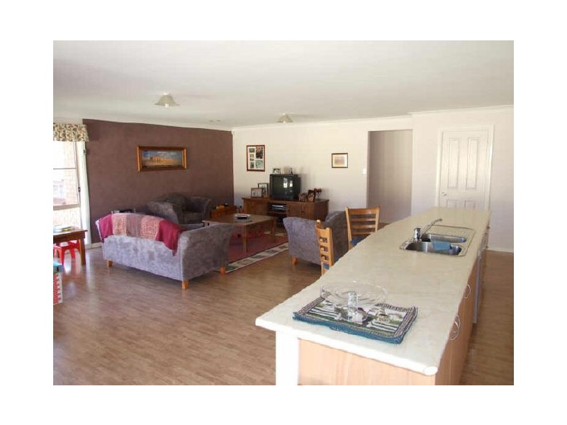 7 Blanche Avenue, Orange NSW 2800