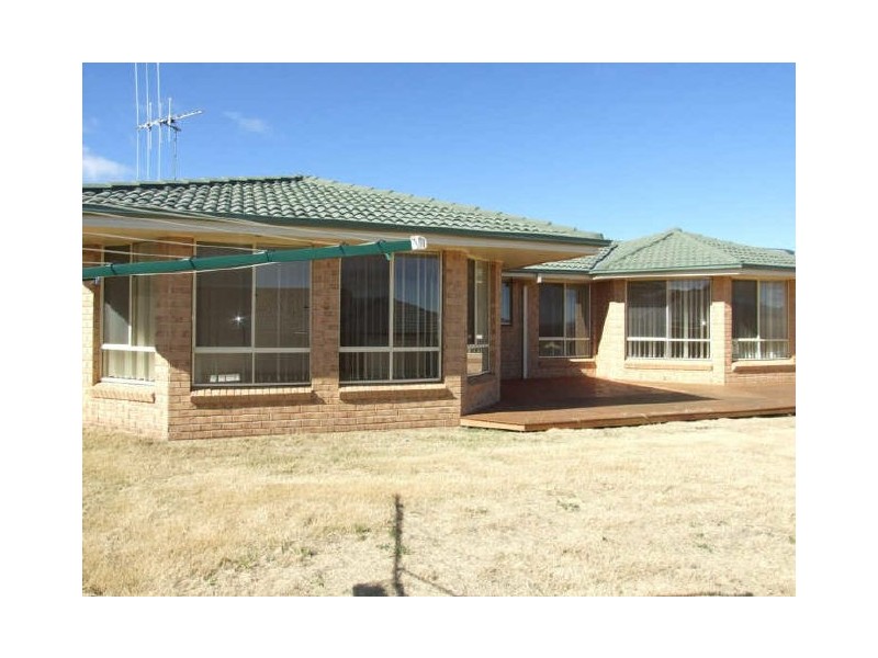 24 Terry Turner Drive, Orange NSW 2800