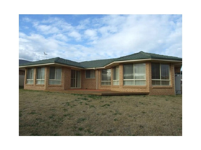 24 Terry Turner Drive, Orange NSW 2800