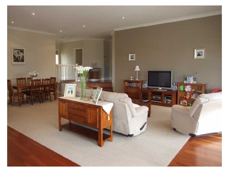 412 The Escort Way, Orange NSW 2800