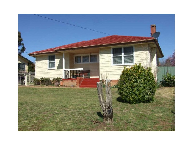 24 Leura Road, Orange NSW 2800