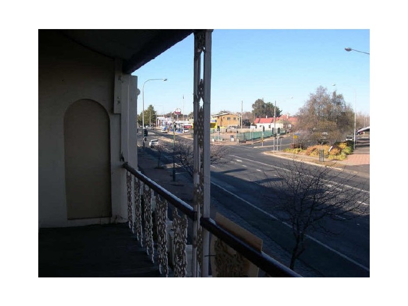 17 Bathurst Road, Orange NSW 2800
