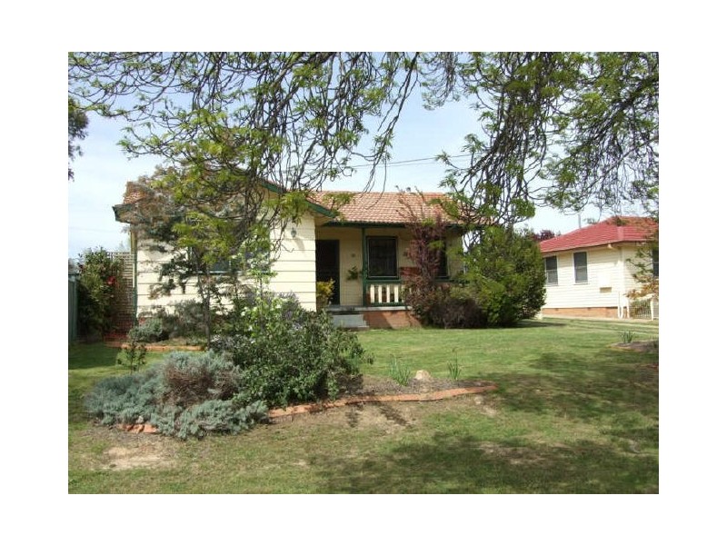 26 Leura Road, Orange NSW 2800