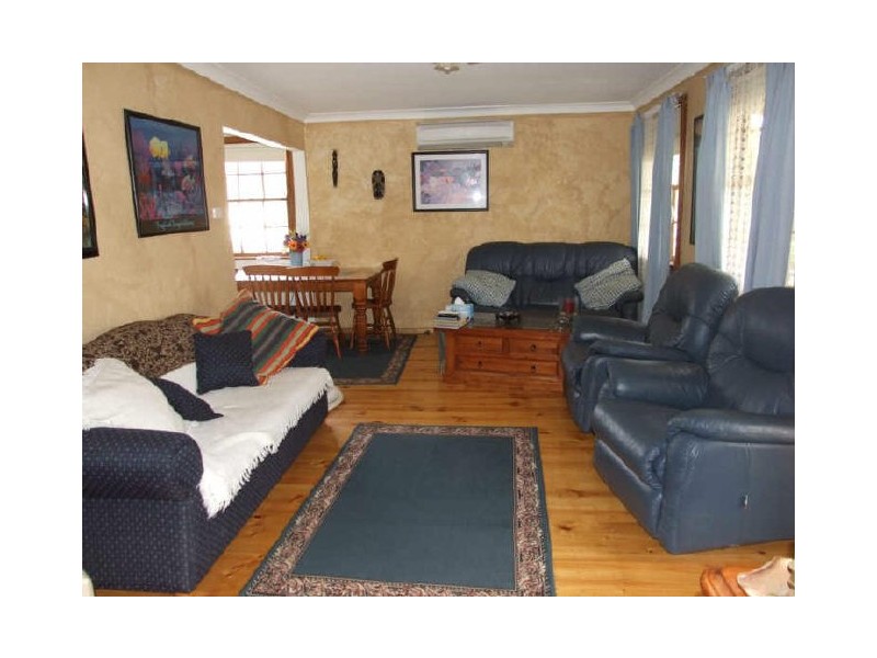 26 Leura Road, Orange NSW 2800