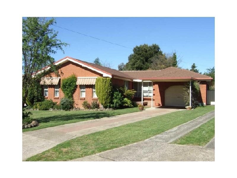2 McCarthy Place, Orange NSW 2800