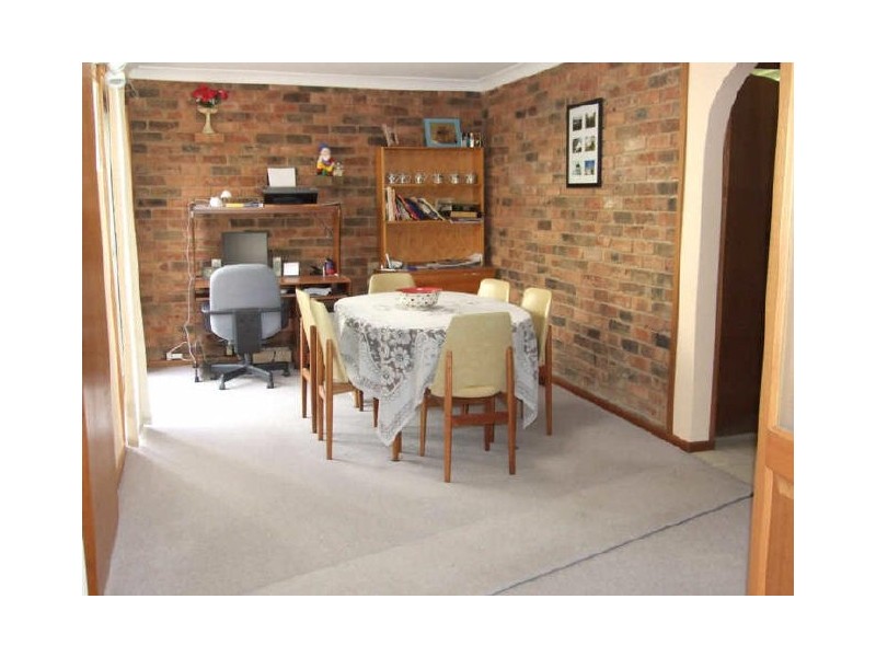 2 McCarthy Place, Orange NSW 2800