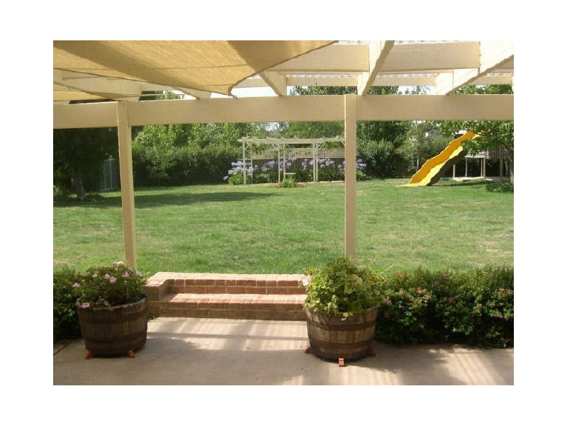 16 Braemar Circuit, Orange NSW 2800