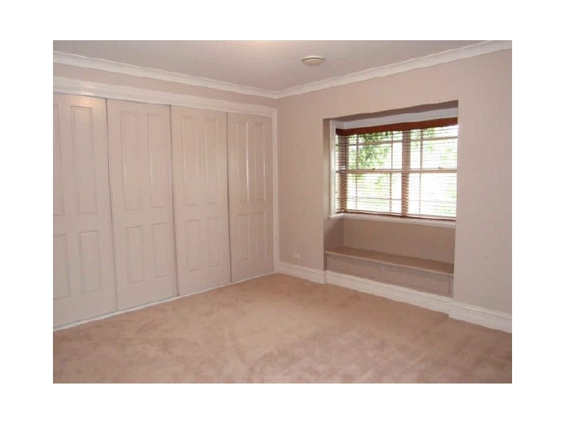 16 Braemar Circuit, Orange NSW 2800