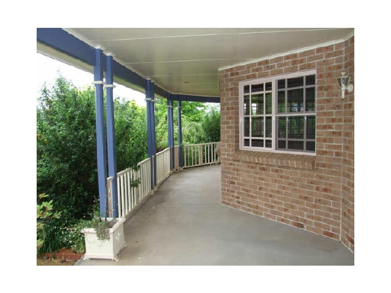 16 Braemar Circuit, Orange NSW 2800