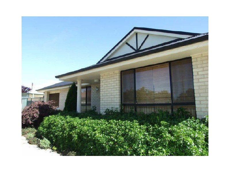 1/111a Autumn Street, Orange NSW 2800