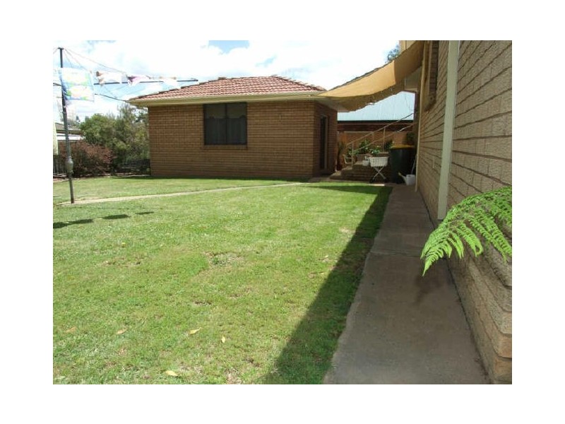 13 Caleula Crescent, Orange NSW 2800