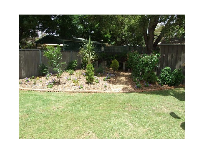 13 Caleula Crescent, Orange NSW 2800