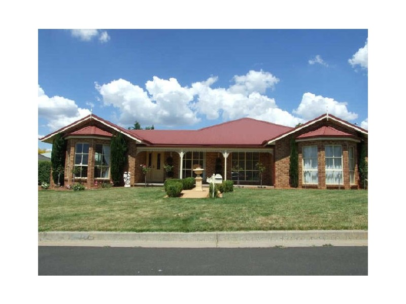 5 Carrington Place, Orange NSW 2800