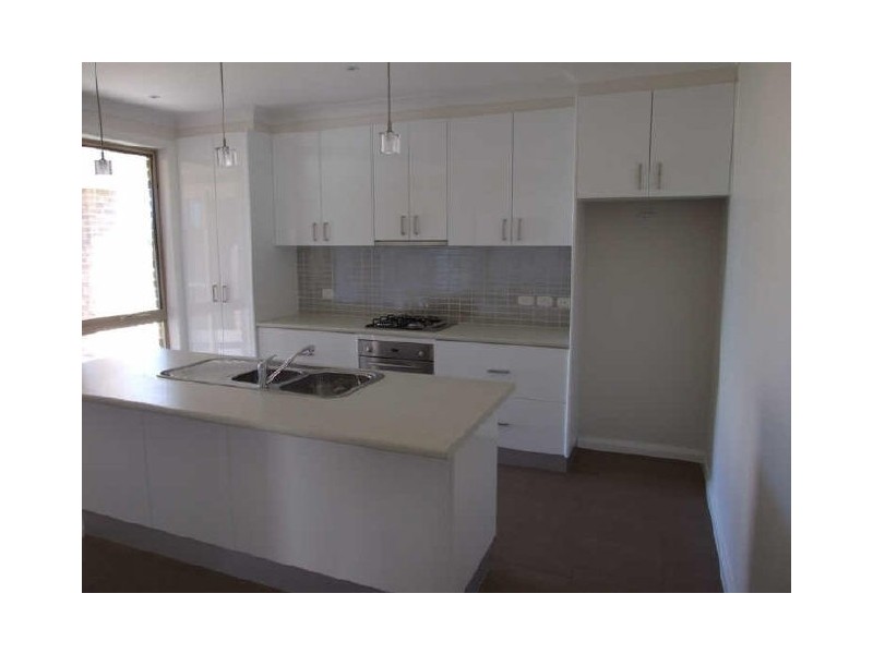 6 Stewart Close, Orange NSW 2800