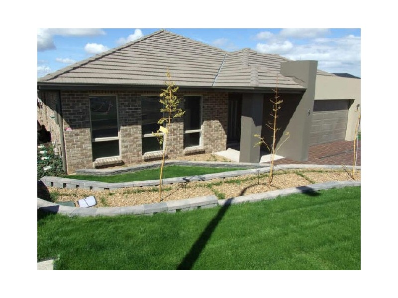 6 Stewart Close, Orange NSW 2800