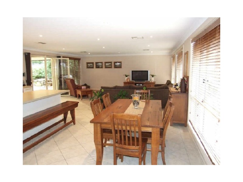 29 Heatherbrae Pde, Orange NSW 2800