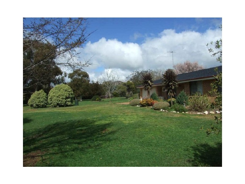 35 Ploughmans Lane, Orange NSW 2800
