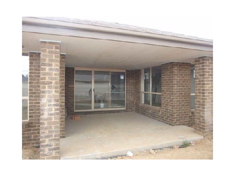 6 Candlebark Crescent, Orange NSW 2800