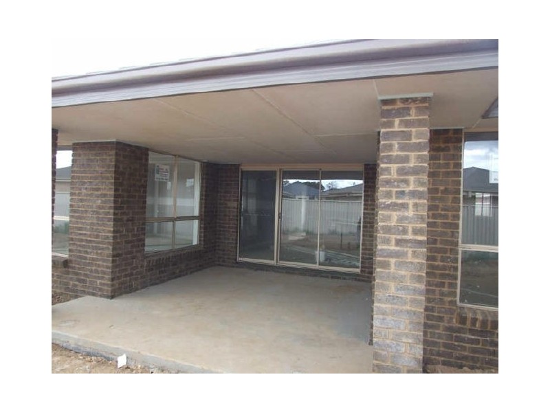 6 Candlebark Crescent, Orange NSW 2800