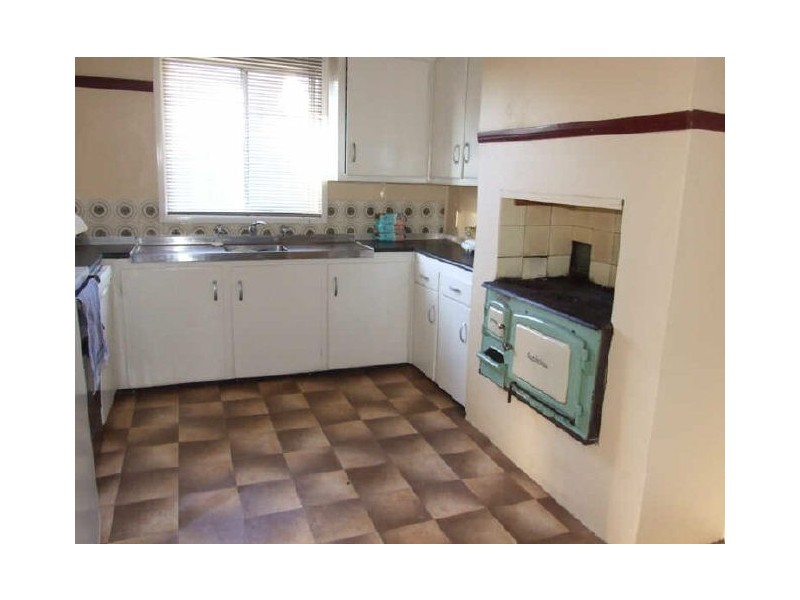 52 Cox Avenue, Orange NSW 2800