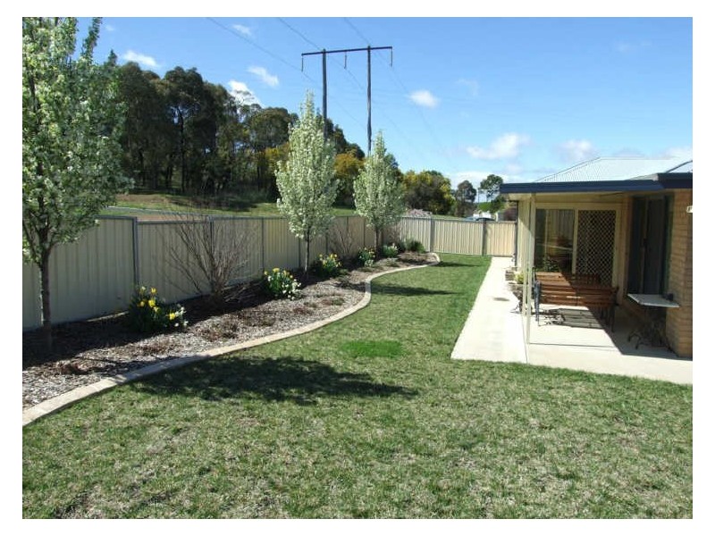 4 Warrigal Place, Orange NSW 2800