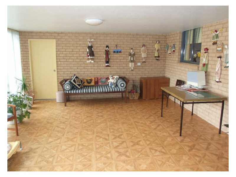 4 Warrigal Place, Orange NSW 2800