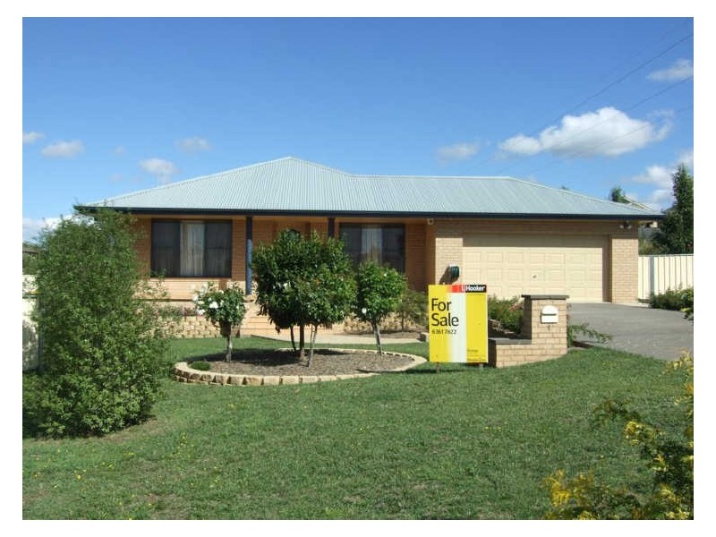 4 Warrigal Place, Orange NSW 2800