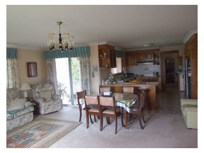 6 Carwoola Drive, Orange NSW 2800