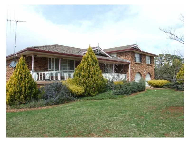 6 Carwoola Drive, Orange NSW 2800