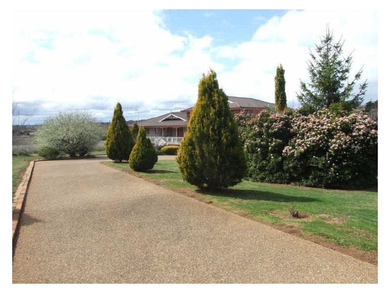 6 Carwoola Drive, Orange NSW 2800