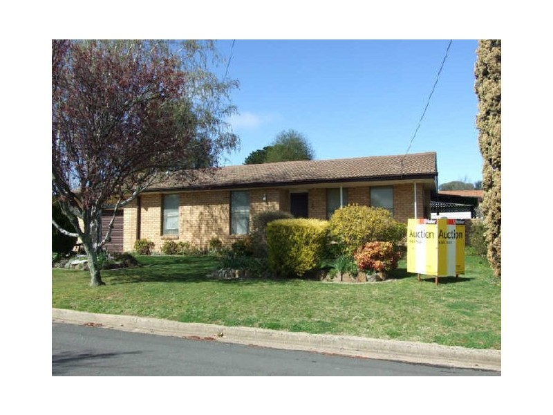 2 Prunus Avenue, Orange NSW 2800