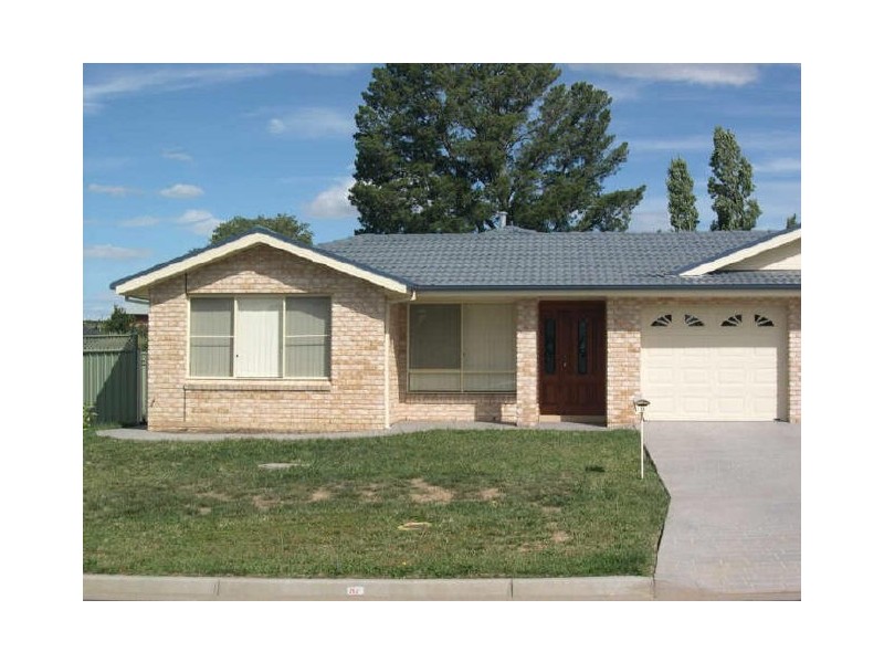 13 Roselawn Drive, Orange NSW 2800