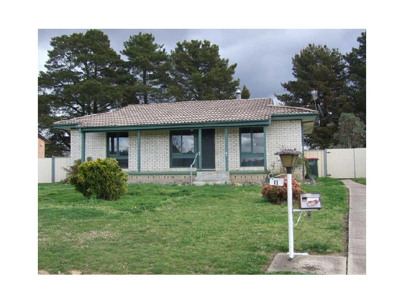 11 Mirral Way, Orange NSW 2800