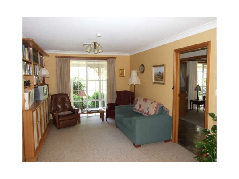 6 Friendship Place, Orange NSW 2800