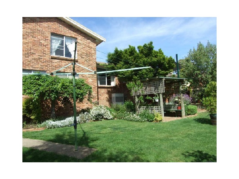 6 Friendship Place, Orange NSW 2800