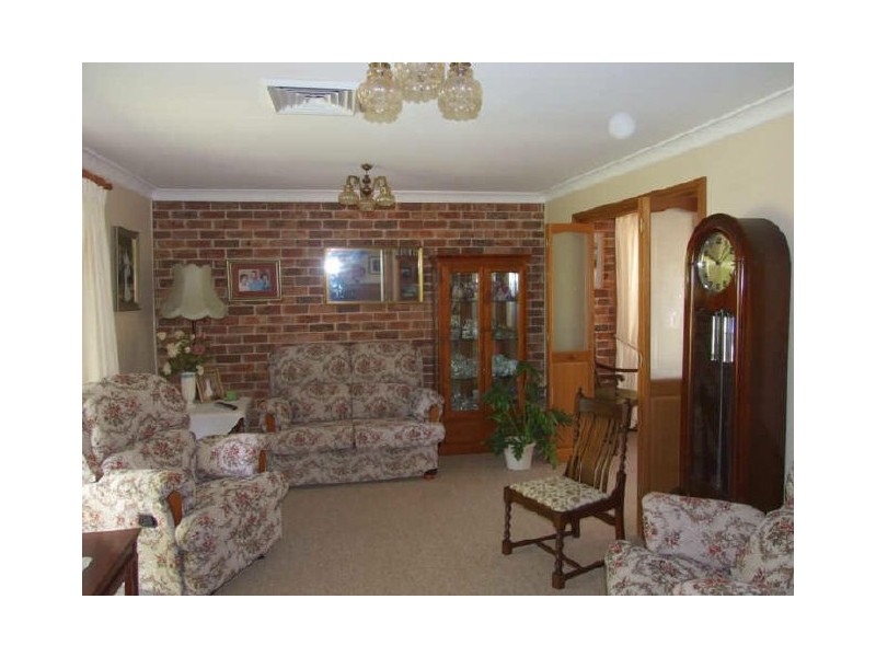 6 Friendship Place, Orange NSW 2800